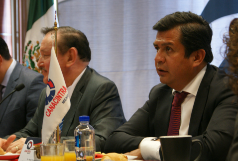 Hegel Cortés Miranda, director general de Innovación de la Seciti, destacó la importancia de que jóvenes innovadores mexicanos compartan ideas y proye