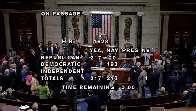 La Cámara Baja de Estados Unidos aprueba eliminar gran parte de la ley de salud conocida como 'Obamacare' y envió el proyecto al Senado.