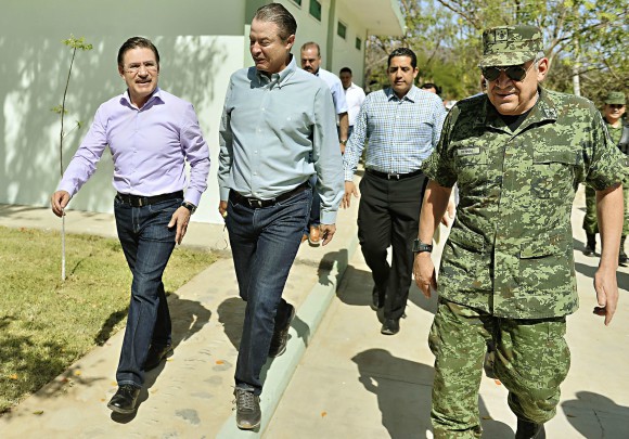 Los gobiernos de Durango y Sinaloa, garantizan la seguridad de 4.5 millones de personas.