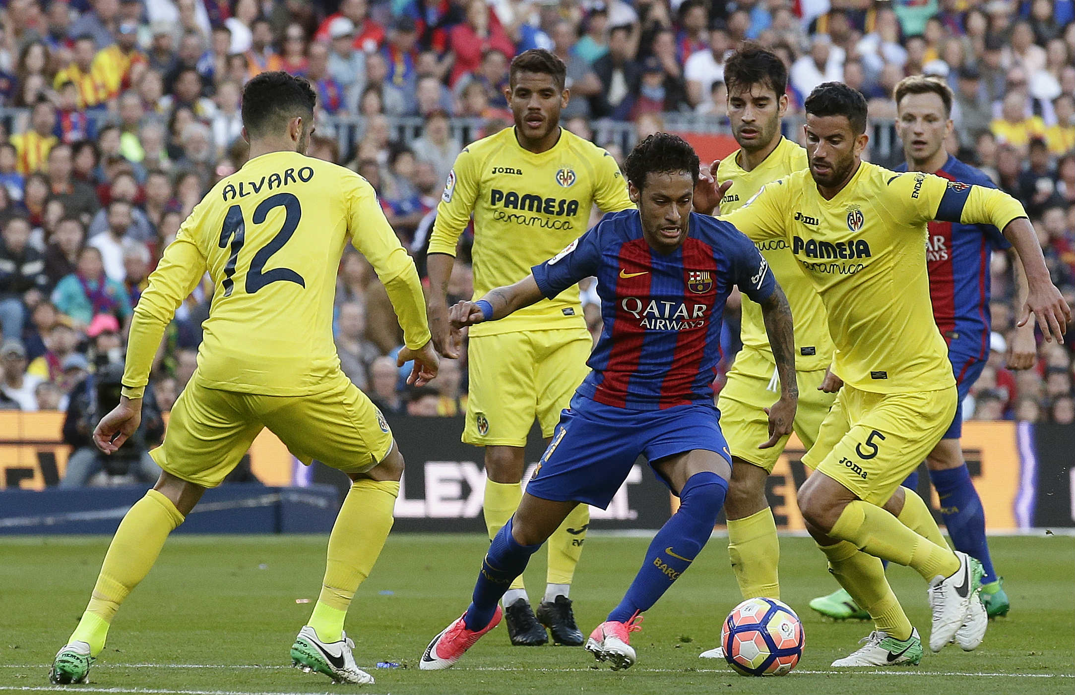 Neymar fue importante en el partido