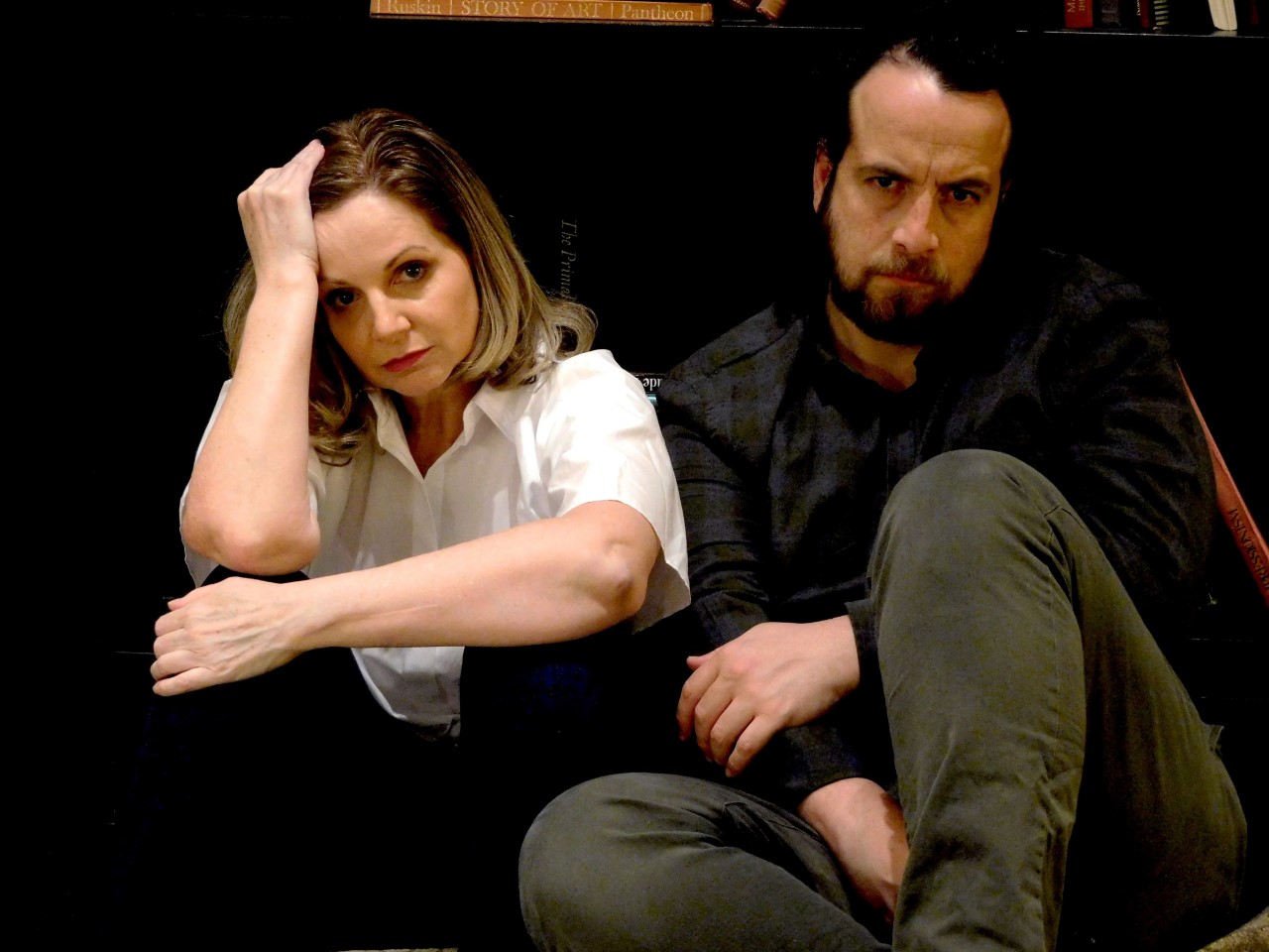 Ana Graham y Antonio Vega dan vida a los siete personajes en la obra.