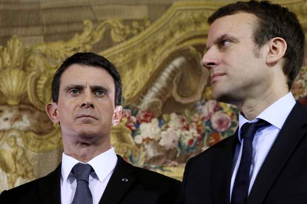El ex primer ministro francés, Manuel Valls, y el presidente electo, Emmanuel Macron.