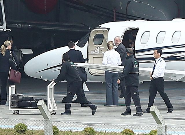 Lula Da Silva llegó a Curitiba para su interrogatorio.