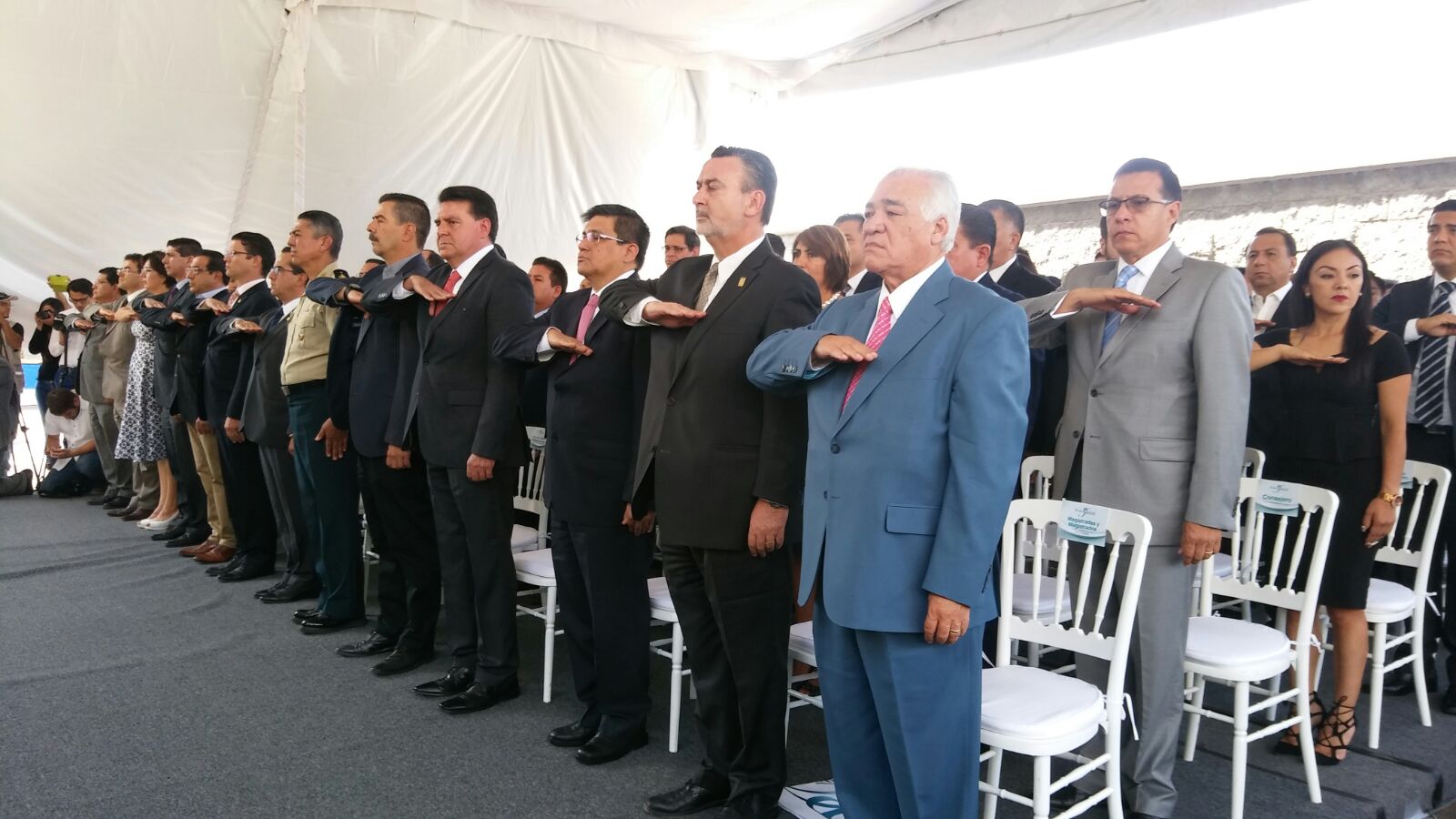 Informaron que aún faltan por inaugurar dos salas en el municipio de León.