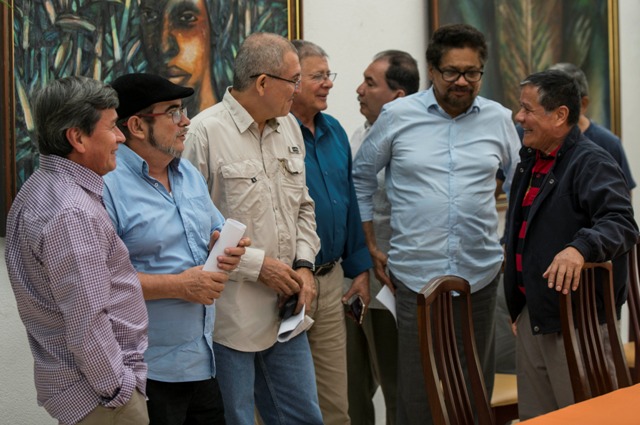 Los líderes del ELN y de las FARC  se reunieron en la Habana.