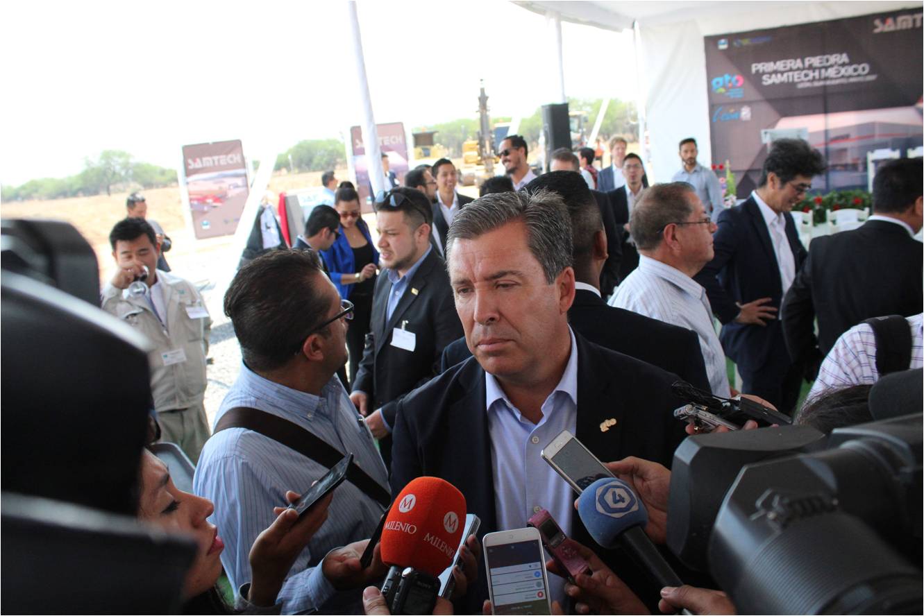 El gobernador de Guanajuato, Miguel Márquez, apoya la lucha contra los huachicoleros.