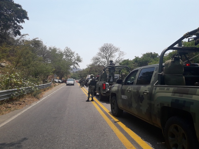 Militares ingresan a Tierra Colorada y al Ocotito