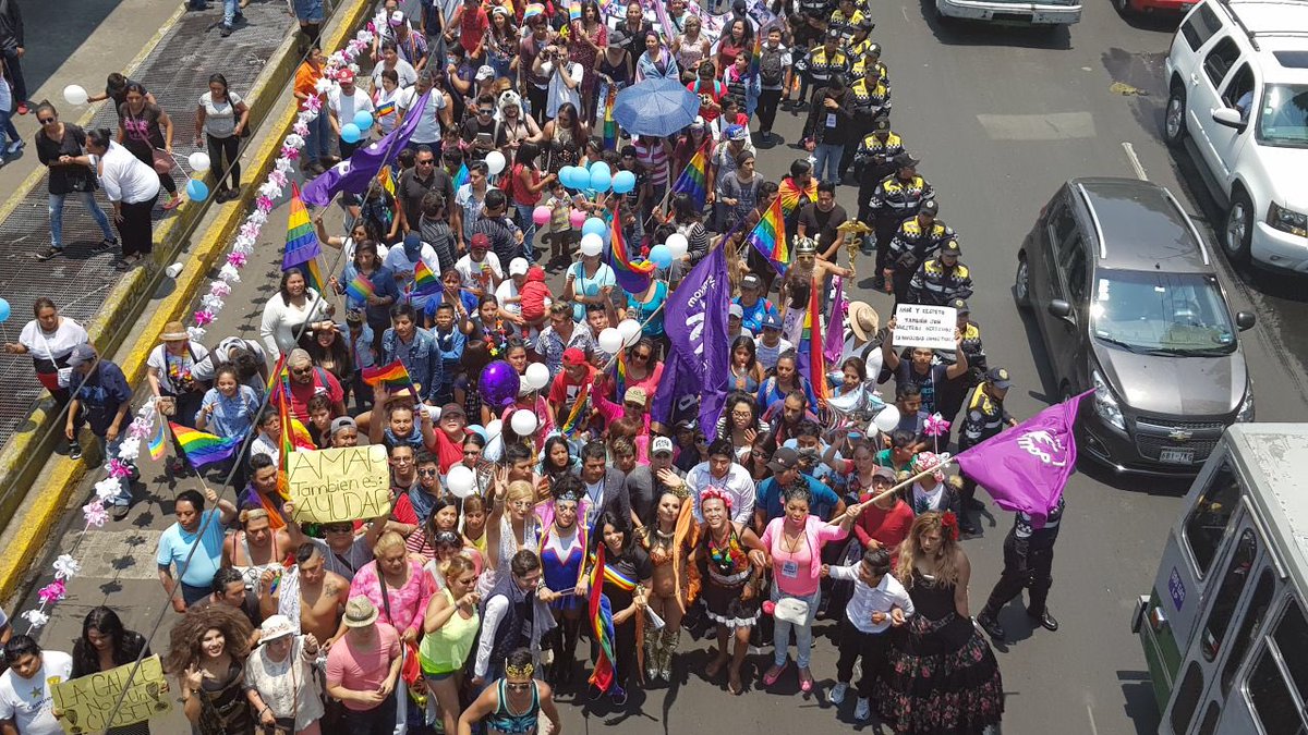 Tercera Marcha LGTTTBI en Iztapalapa. 