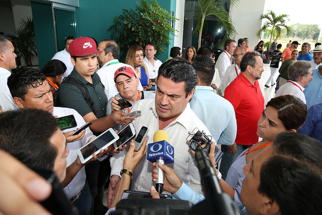 Aristóteles Sandoval ofreció apoyo al gremio periodístico