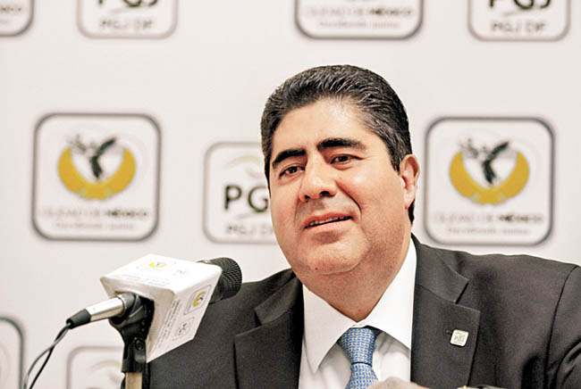 Edmundo Garrido, subprocurador de Averiguaciones Previas Centrales de la procuraduría local. 