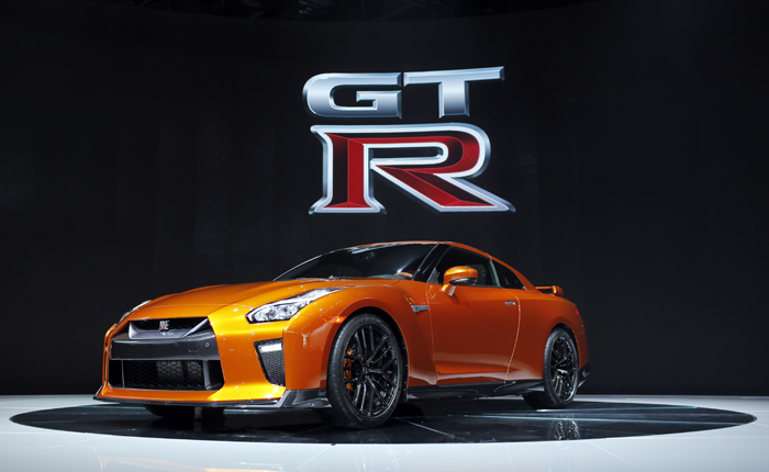 GT-R 2017.