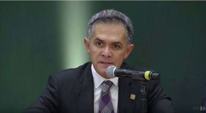 El presidente de la Conago, Miguel Ángel Mancera, anunció los acuerdos a los que los gobernadores llegaron para la protección de periodistas.