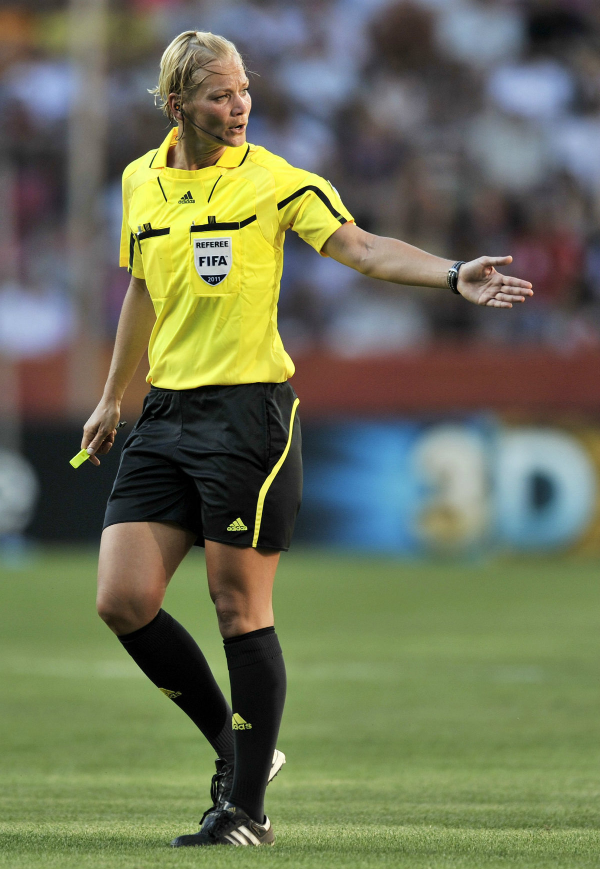 Bibiana Steinhaus, silbante alemana