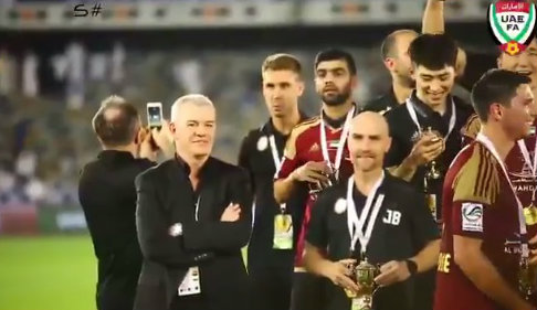 Javier Aguirre es bicampeón en los Emiratos Árabes