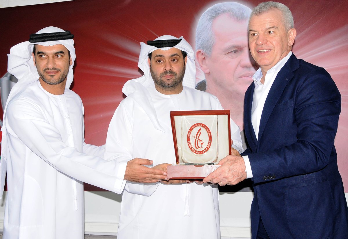 Javier Aguirre es cesado como director técnico del Al Wahda