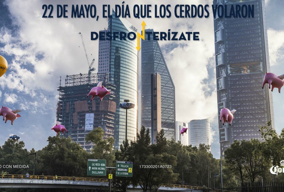 15 cerdos alados volaron la Ciudad de México la mañana de este lunes