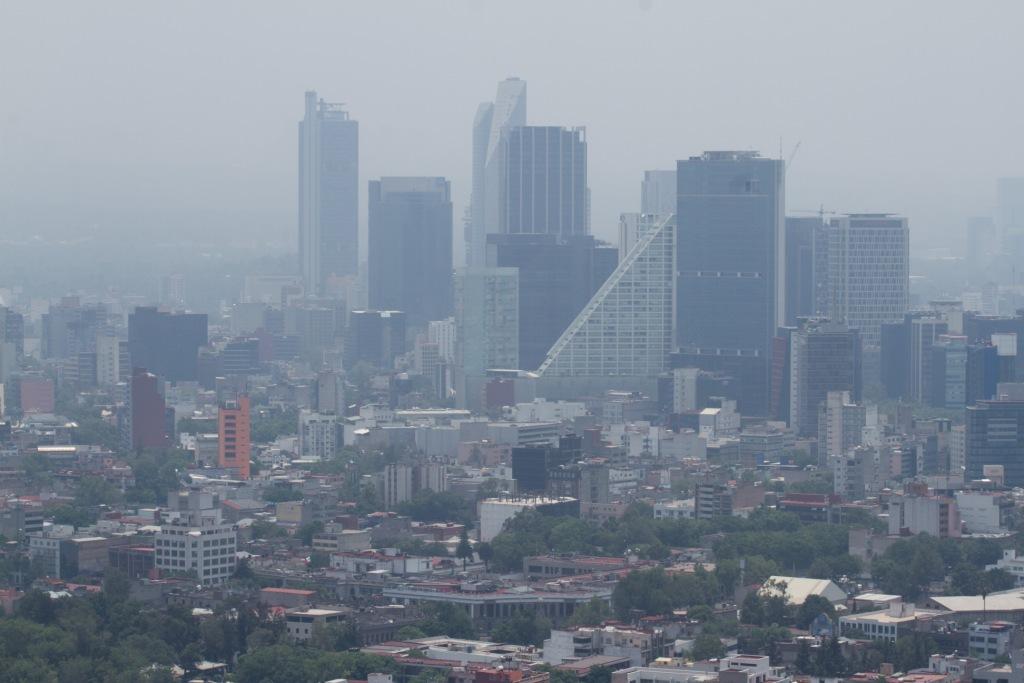 No se espera que la calidad del aire mejore debido a una baja presión que ha provocado la lenta circulación del aire, así como la intensa onda de calo