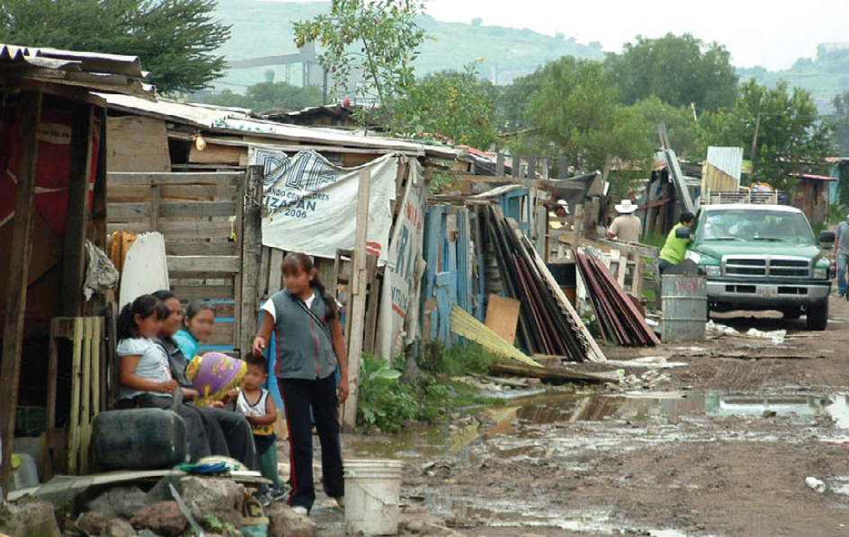 Programas sociales detonan precariedad: presbítero- Grupo Milenio