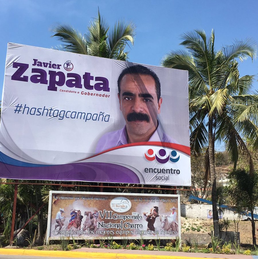 En redes sociales los usuarios se han mofado del error en el espectacular del candidato nayarita Javier Zapata.