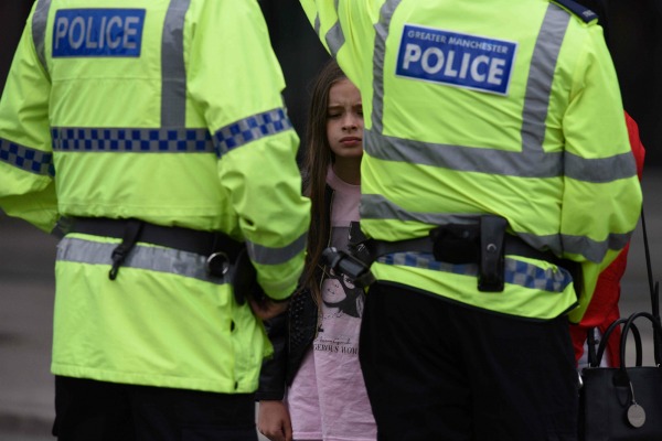 Numerosos niños y adolescentes asistían al concierto de la artista estadunidense de Ariana Grande.