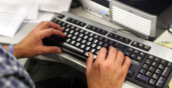 Uso de computadoras.