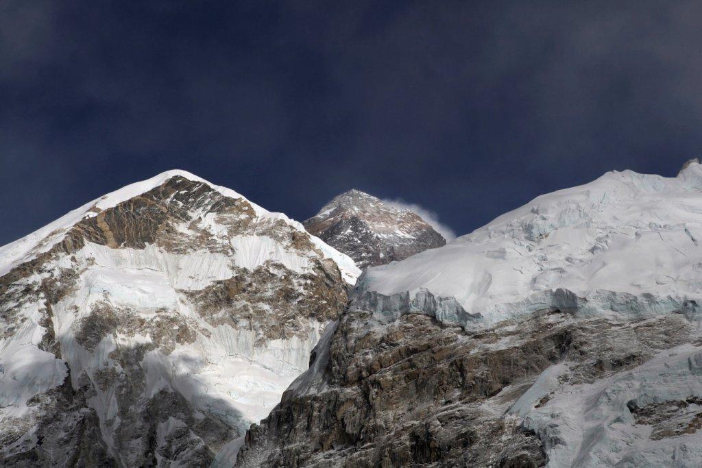 Con los cuatro alpinistas sube a 10 el número de muertos en el Everest durante esta temporada.