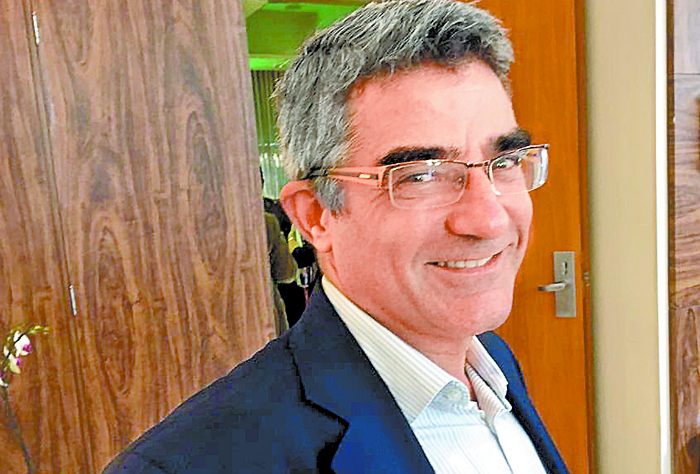 Edimilson Migowski, infectólogo de la Universidad Federal de Río de Janeiro.
