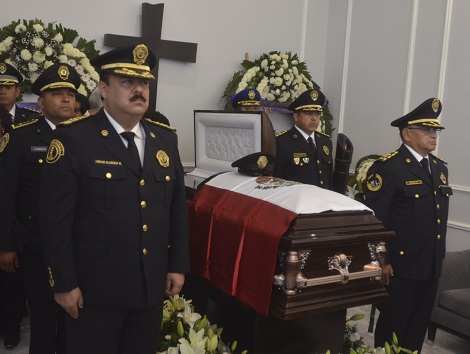 La SSP capitalina rindió homenaje al oficial Julio César Rojas Betanzos, asesinado en la GAM.