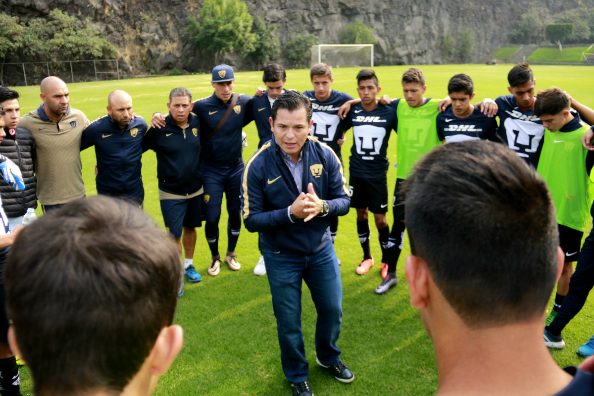 Israel López Un formador de fieras en Pumas Grupo Milenio