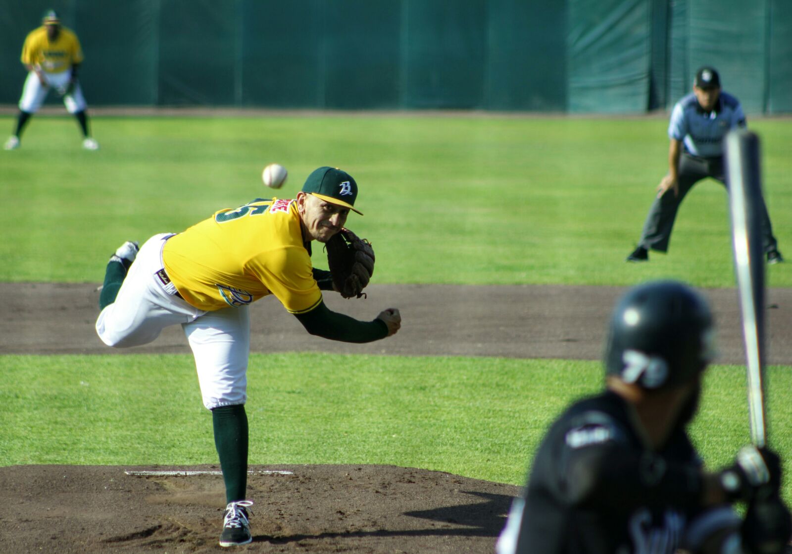 León no pudo en casa ante Sultanes 