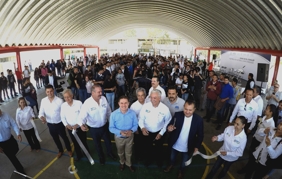 El gobernador de Durango destacó la inversión realizada al plantel del Conalep. 