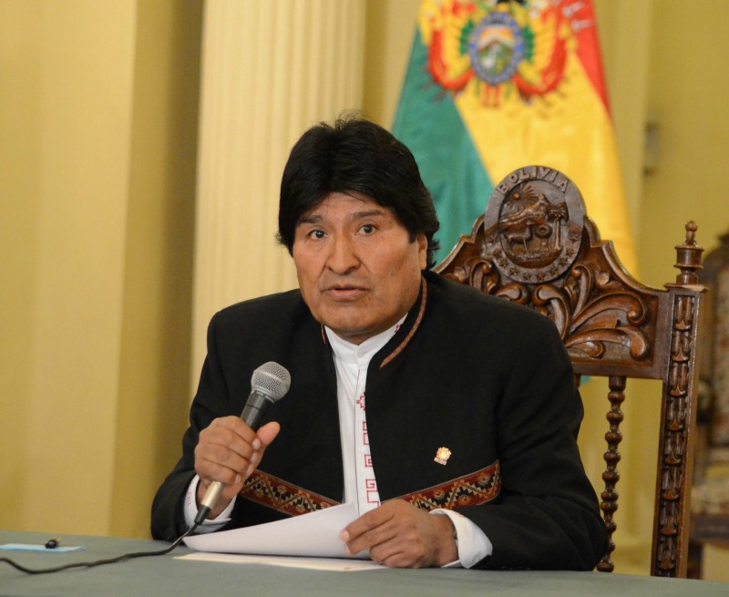 Morales destacó la importancia de conocer la historia para hacer una reflexión sobre lo que debe ser el futuro y reiteró que al "imperio" no le intere