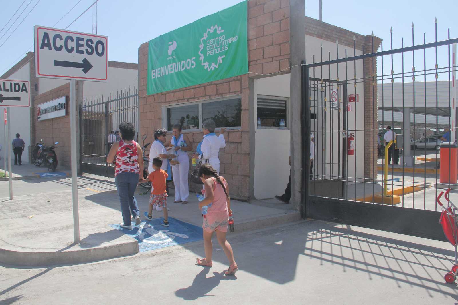 El Centro Comunitario de Peñoles abrió inscripciones para sus talleres de verano.
