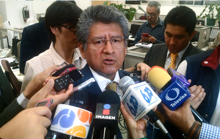 El coordinador de los diputados del PRD, Francisco Martínez Neri. 