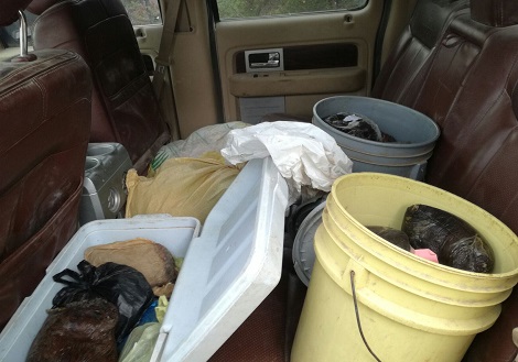 La goma de opio fue abandonada en una camioneta. 