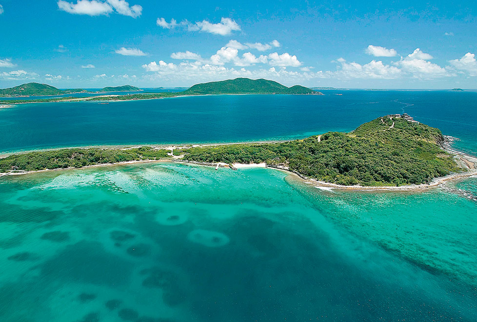 El primer ministro canadiense recibió el 2017 en las Bahamas acompañado de su familia y amigos. Aunque originalmente aterrizó en Bell Island, después 