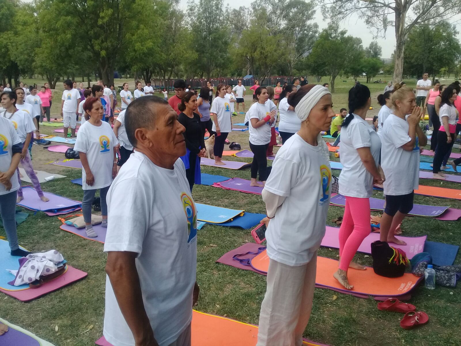 Celebran en Guadalajara el Día Internacional del Yoga