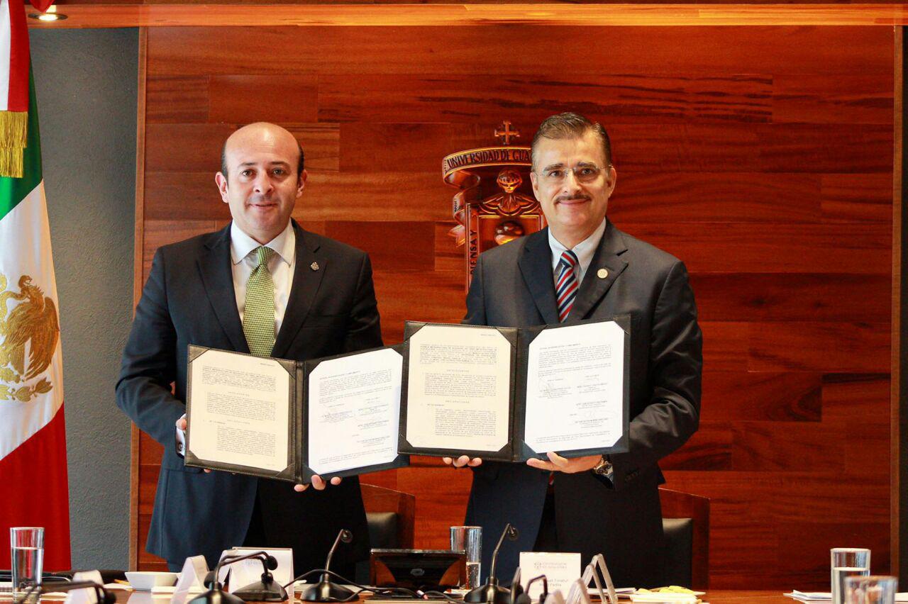 Marco Valerio Pérez y el Rector Tonatiuh Bravo firmaron ayer un acuerdo en materia de seguridad