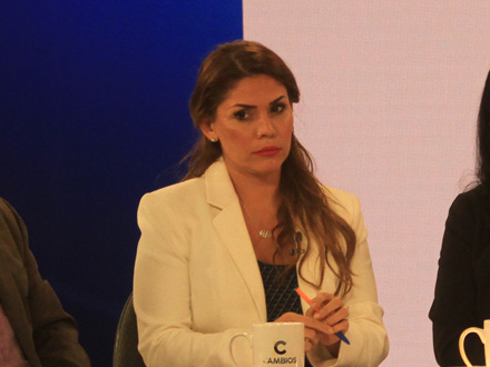 Karina Barrón, coordinadora de la bancada independiente.