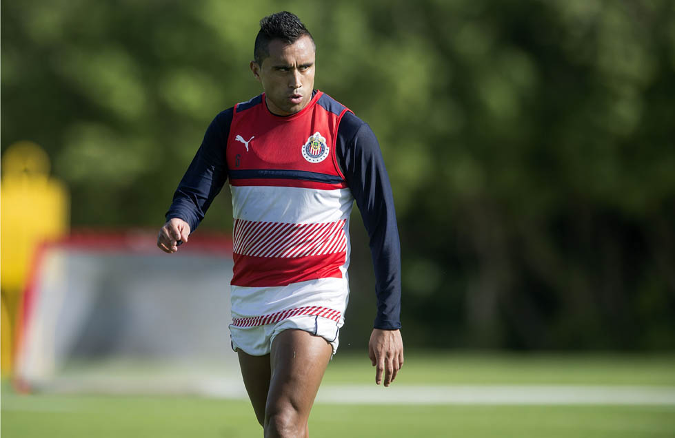 Edwin Aris Hernández, lateral izquierdo del Rebaño Sagrado