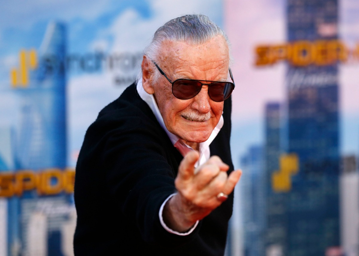 Stan Lee, creador del universo Marvel, no podía faltar en esta presentación. 