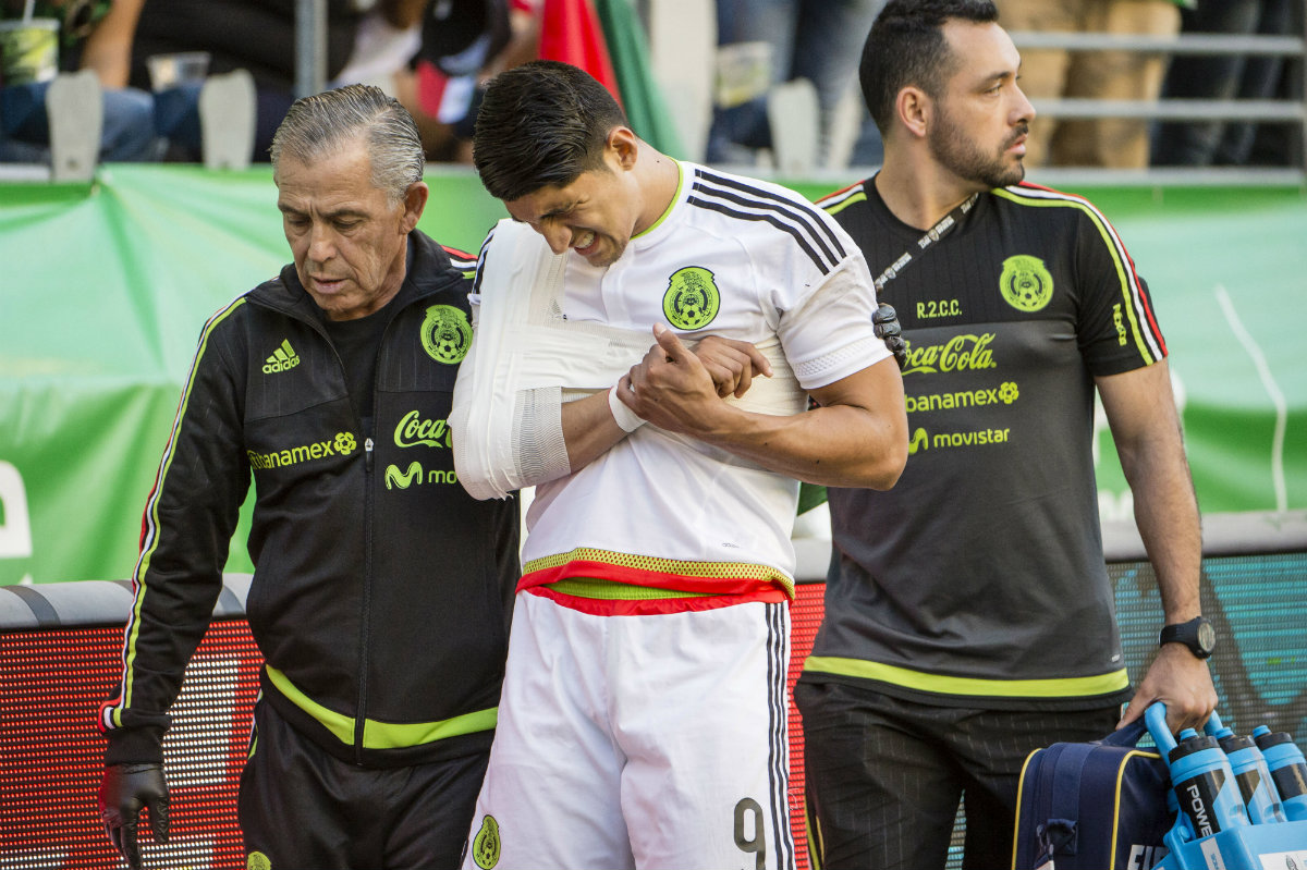 Alan Pulido continuará su proceso de recuperación en Guadalajara