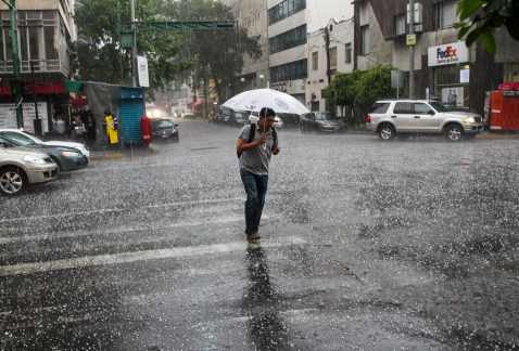 La Secretaría de Protección Civil de la Ciudad de México alertó por lluvias fuertes y hasta caída de granizo en zonas del sur y poniente capitalinos, 