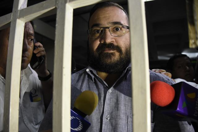 Sobre las acusaciones de tener prestanombres para adquirir ejidos, Duarte negó ser ejidatario o tener relación con las personas que los compraron.
