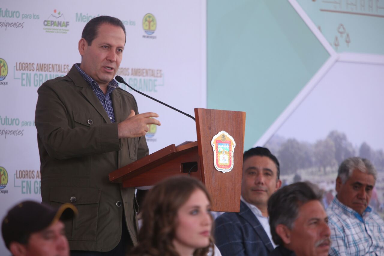 el gobernador Eruviel Ávila Villegas CLV
