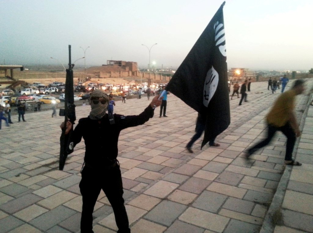 Kang juró fidelidad a EI, el grupo militante que tomó grandes porciones de territorio en Siria e Irak.