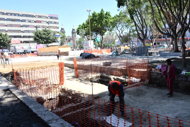 Arqueólogos encontraron un vestigio ceremonial de un 'calpulli' mexica en la Plaza Pino Suárez.
