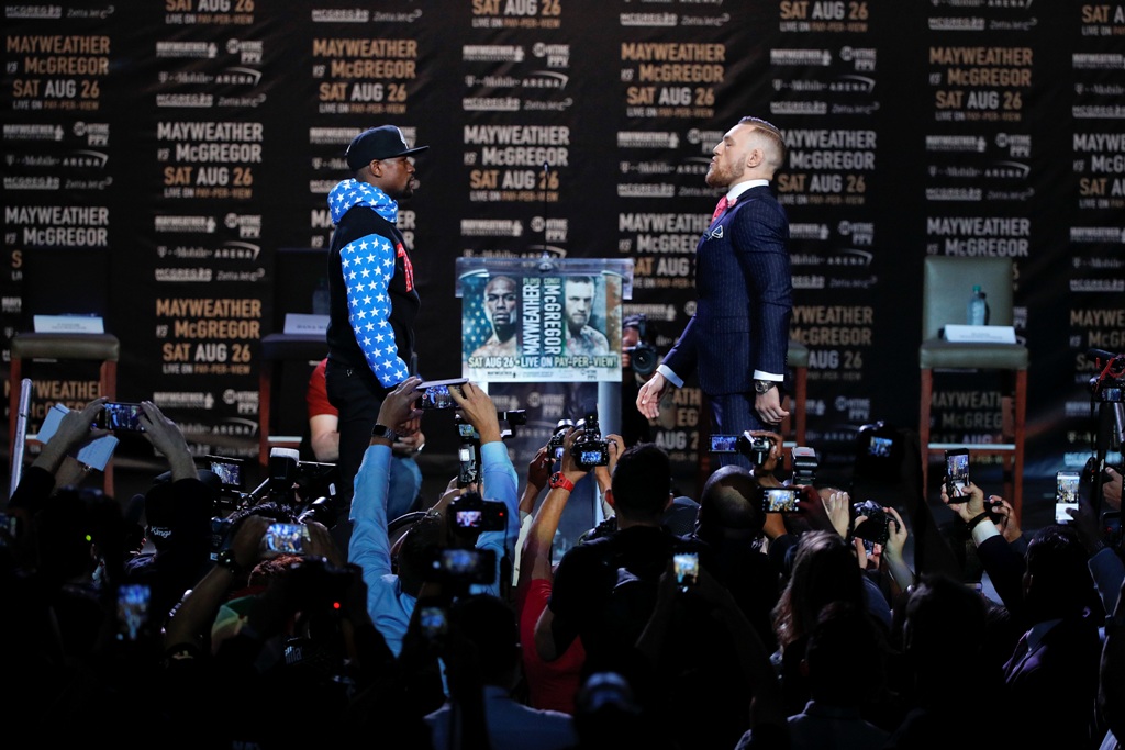 Así se vieron las caras Mayweather y McGregor