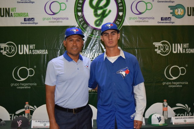 Generales de Durango exportó a Juan Felipe Acosta a los  los Azulejos de Toronto en las Grandes Ligas.