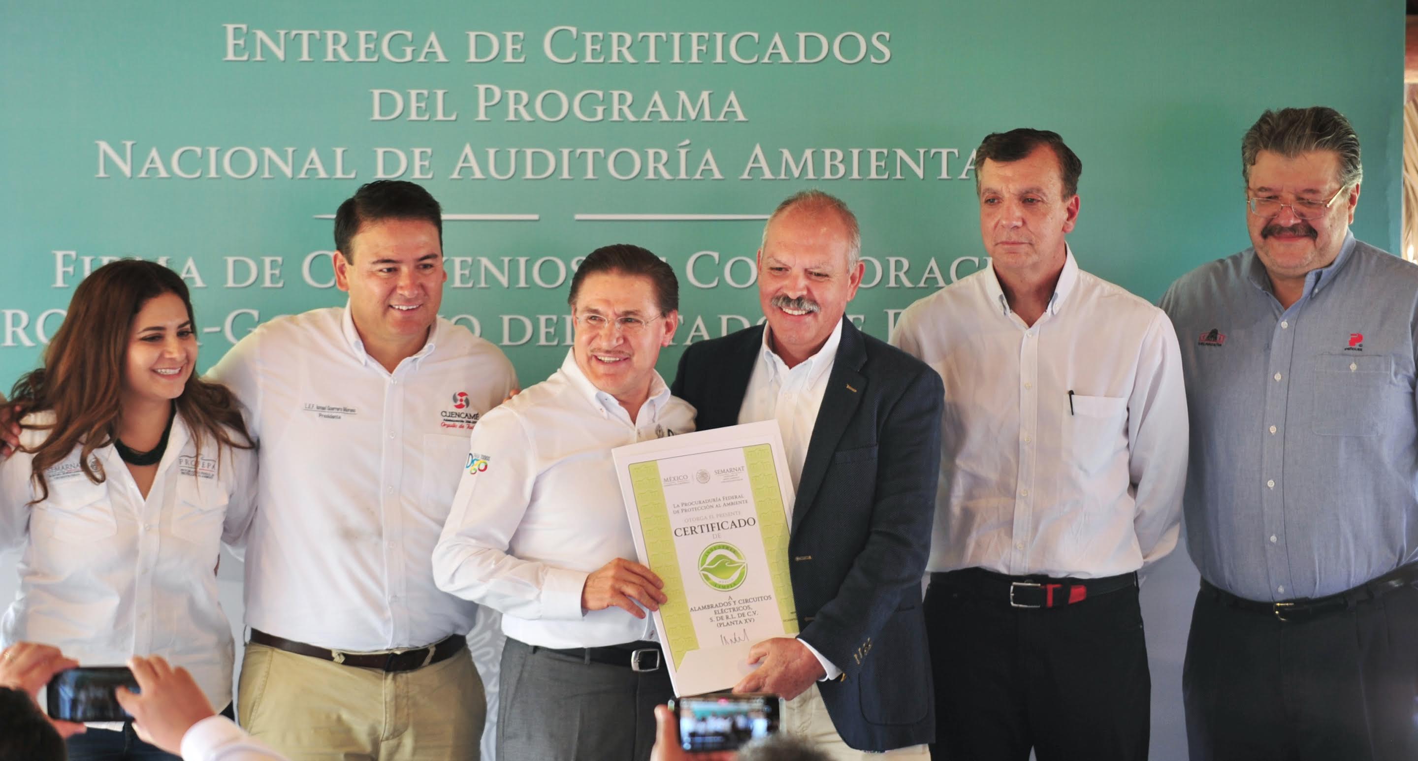 El Gobierno de Durango y la Profepa, entregaron certificados del Programa Nacional de Auditoría Ambiental.